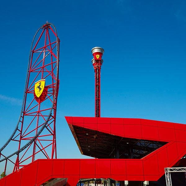 Lugar Parking Ferrari Land