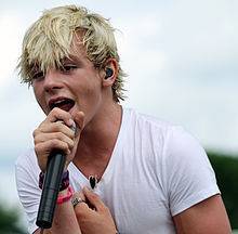 Fashion Ross Lynch