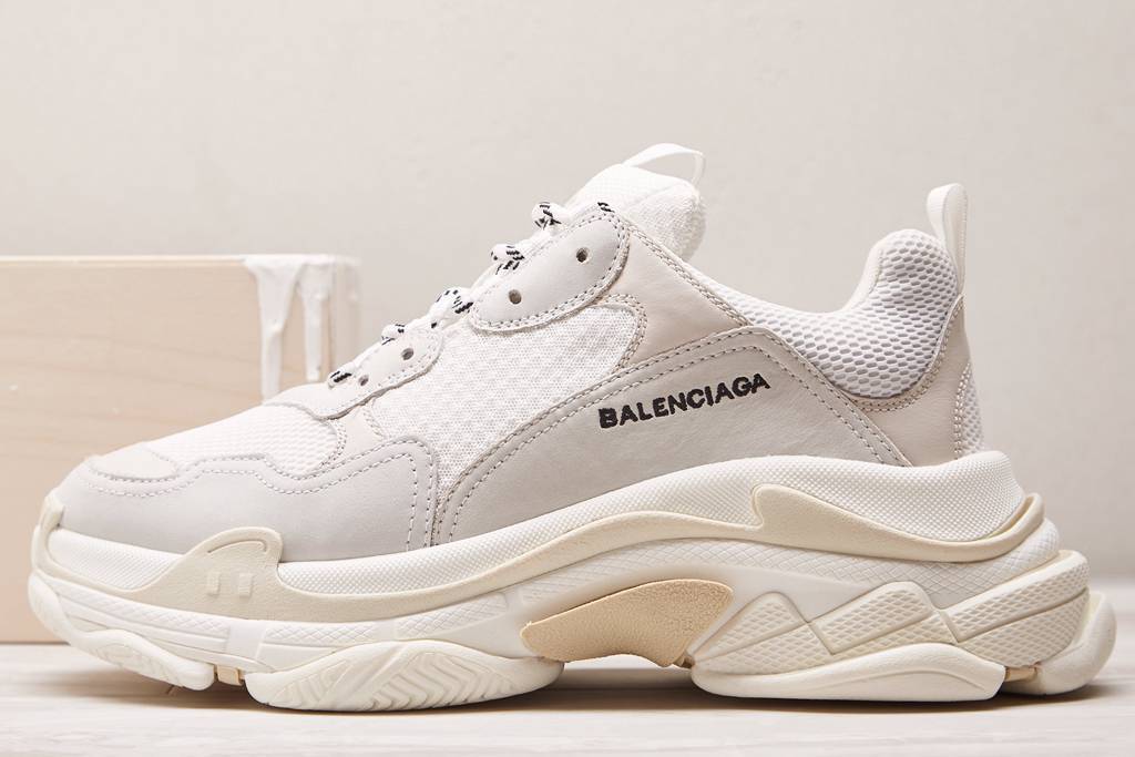 Social Balenciagas Triple S