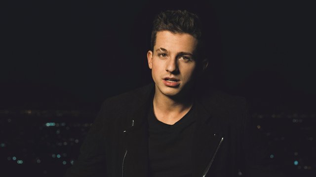 Moda Charlie Puth 