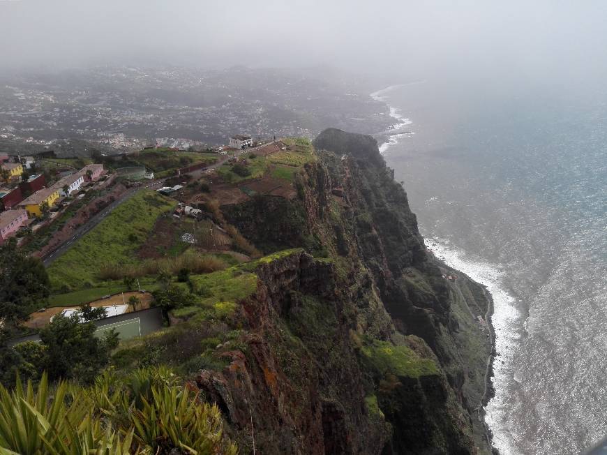 Place Cabo Girão