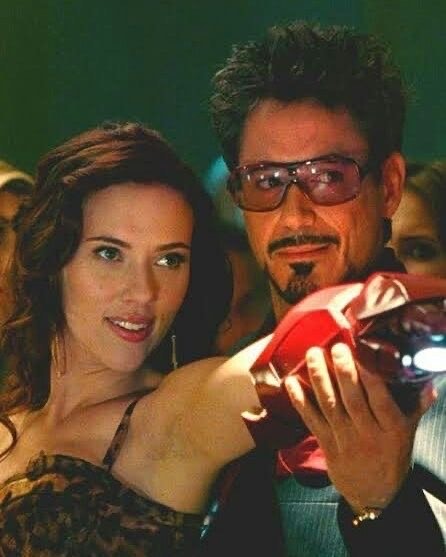 Moda Robert Downey Jr. and Scarlett Johansson