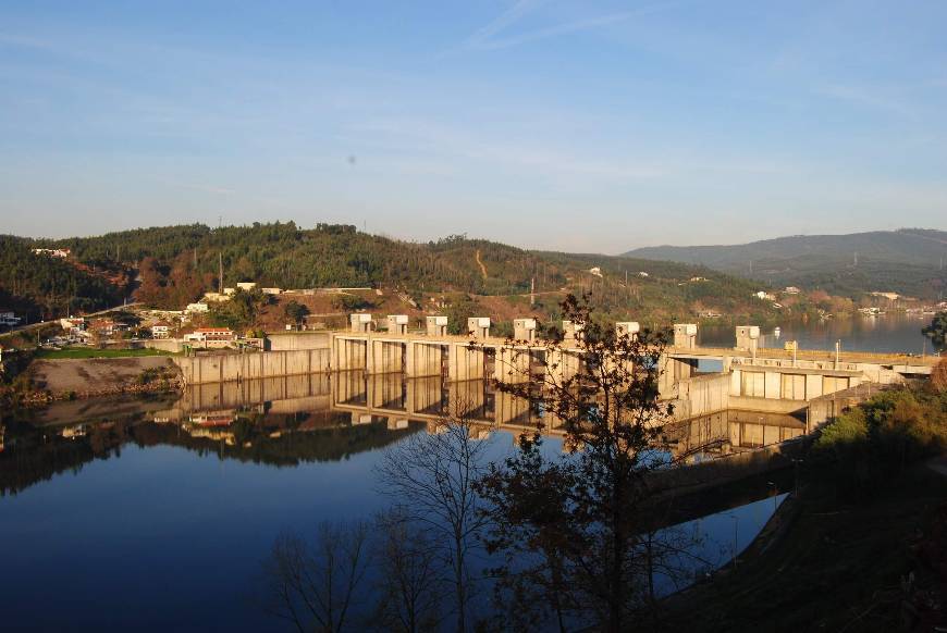 Lugar Presa de Carrapatelo