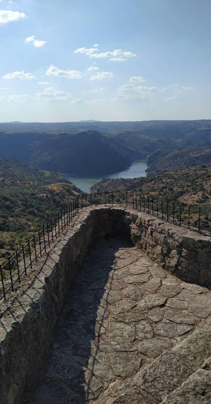 Lugar CASTILLO DE FERMOSELLE