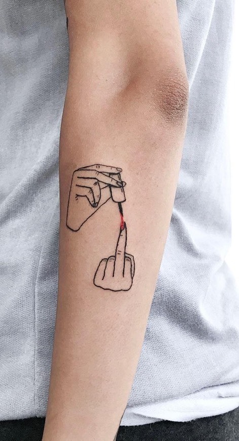 Moda Tattoo fingers