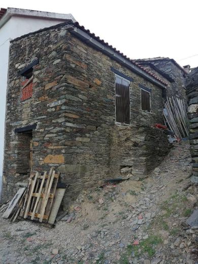 Projeto de recuperação de casas de Xisto em Portugal 🇵🇹