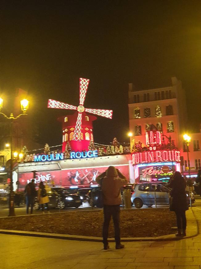 Moda Moulin Rouge🥰