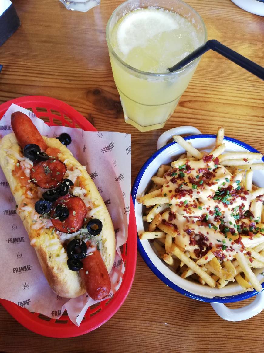 Restaurantes Frankie Hot Dogs