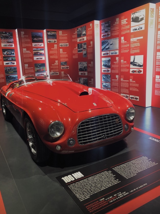 Lugar Ferrari Museum