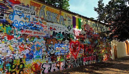 Place John Lennon Wall