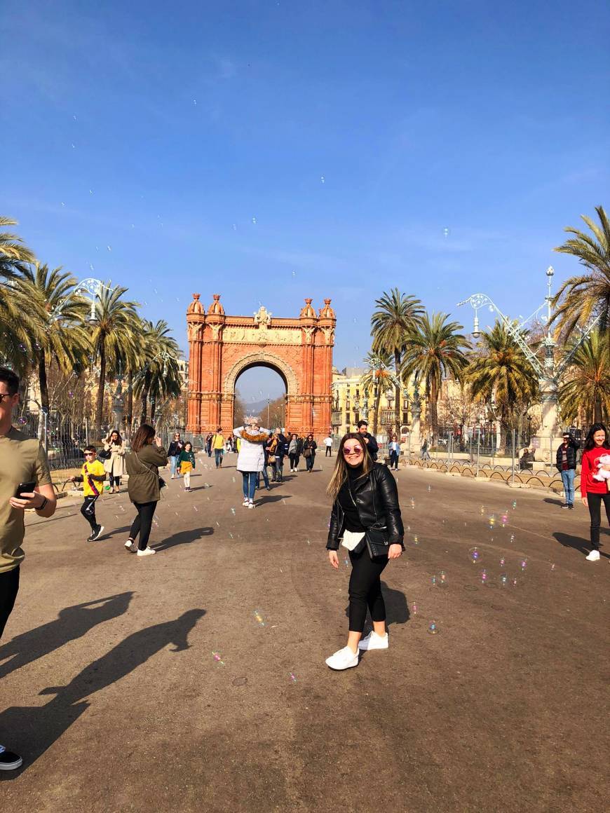 Place Arc de Triomf