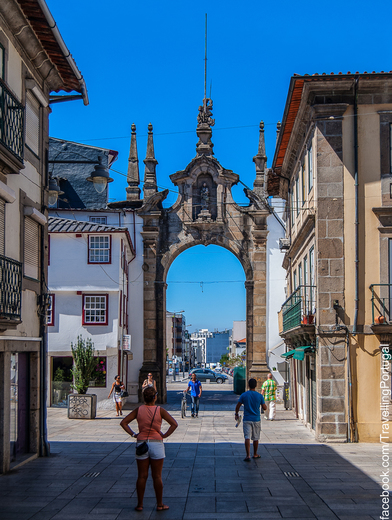 Arco da Porta Nova