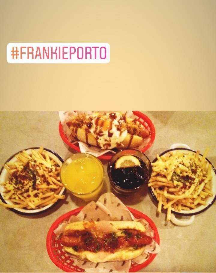 Restaurantes Frankie Hot Dogs