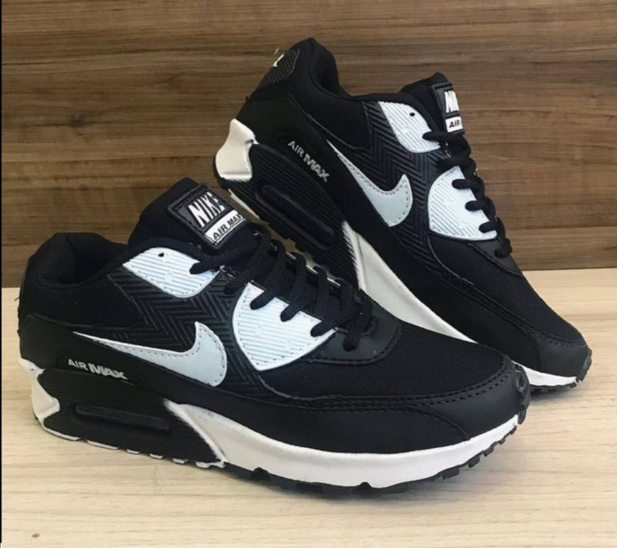 Social Air Max Pretos e Brancos