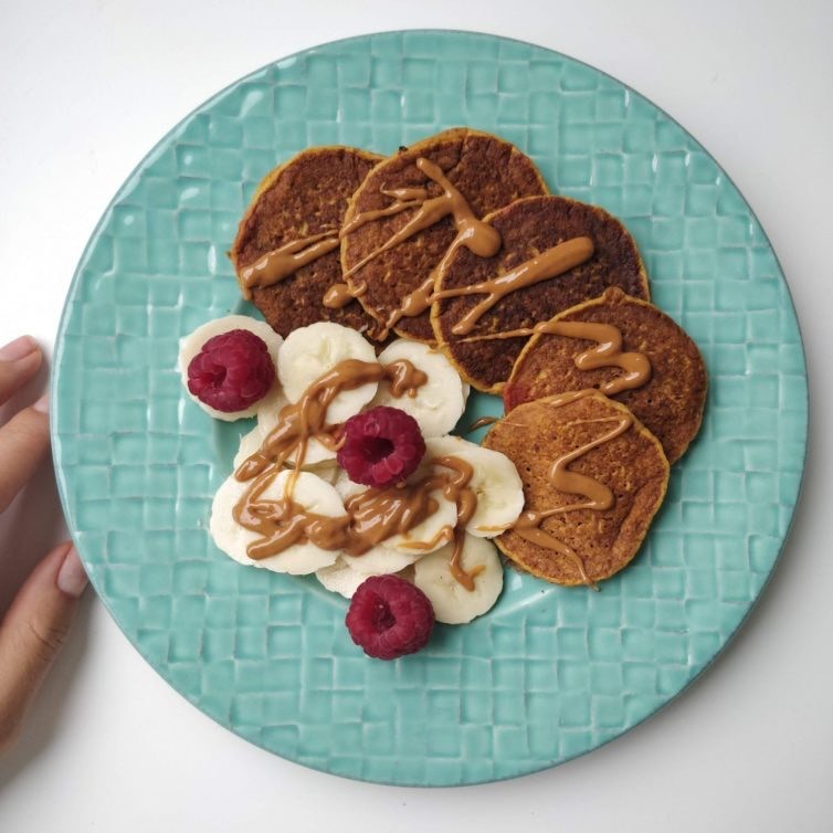 Social Panquecas de cenoura e banana