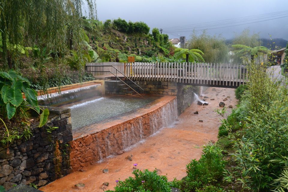 Places Poça da Dona Beija