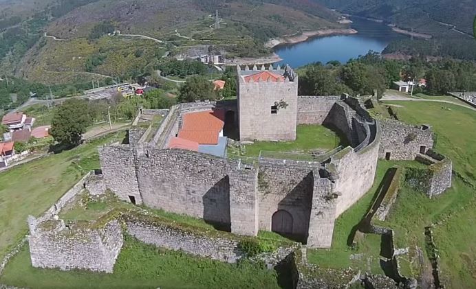 Place  Castelo do Lindoso