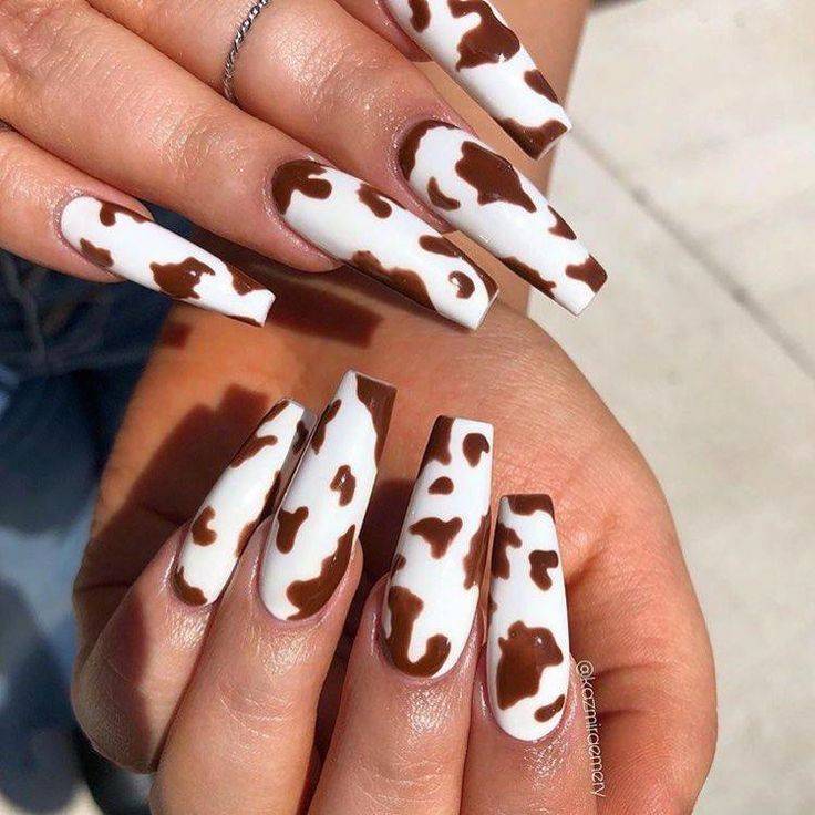 Social Cow nails 