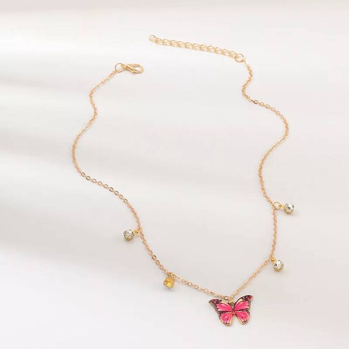 Moda Butterfly necklace 