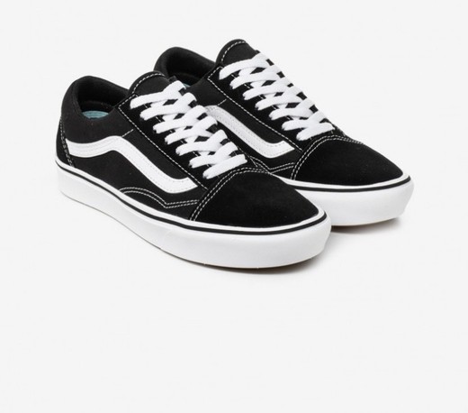 Vans pretas 