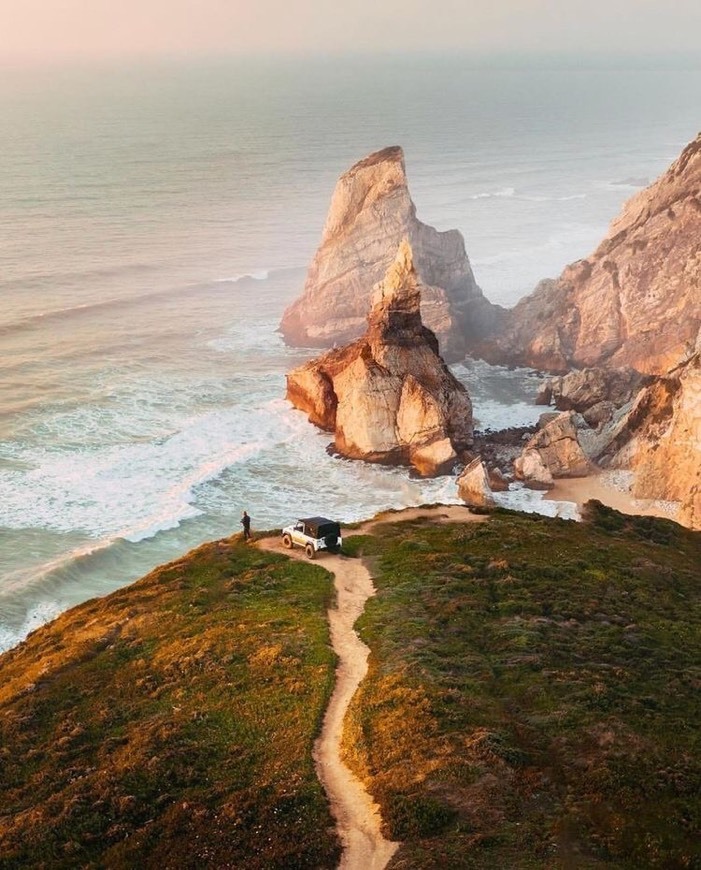 Moda Praia da Ursa- Sintra, Portugal