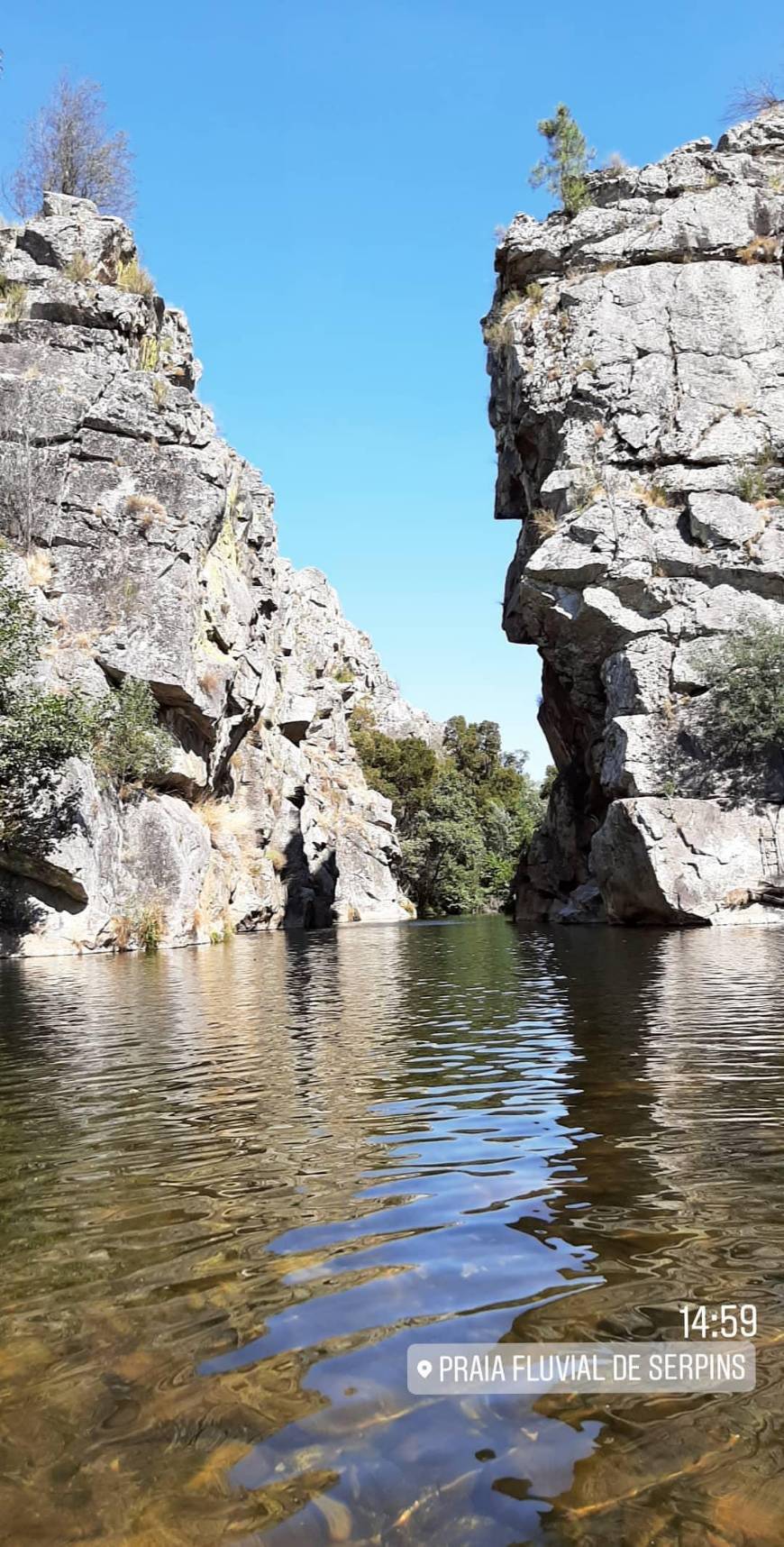 Lugar Praia Fuvial de Serpins - Srª da Graça