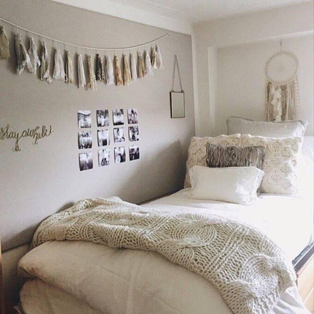 Fashion White bedroom