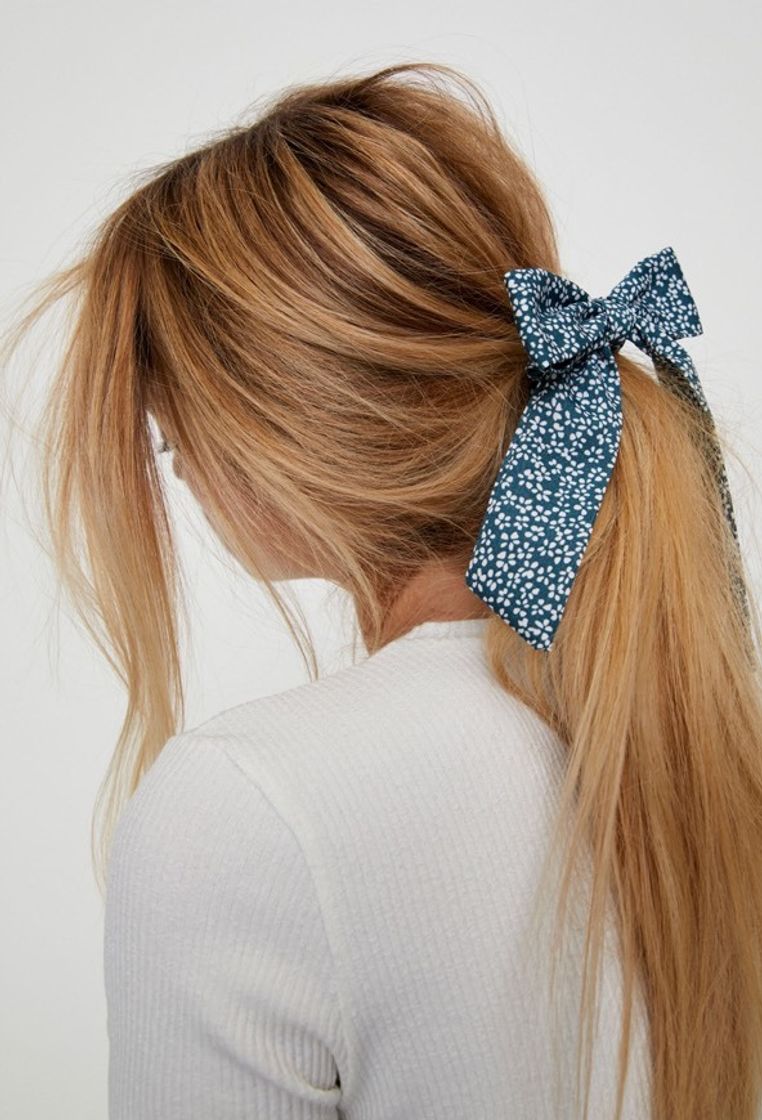 Moda Scrunchie com laço 