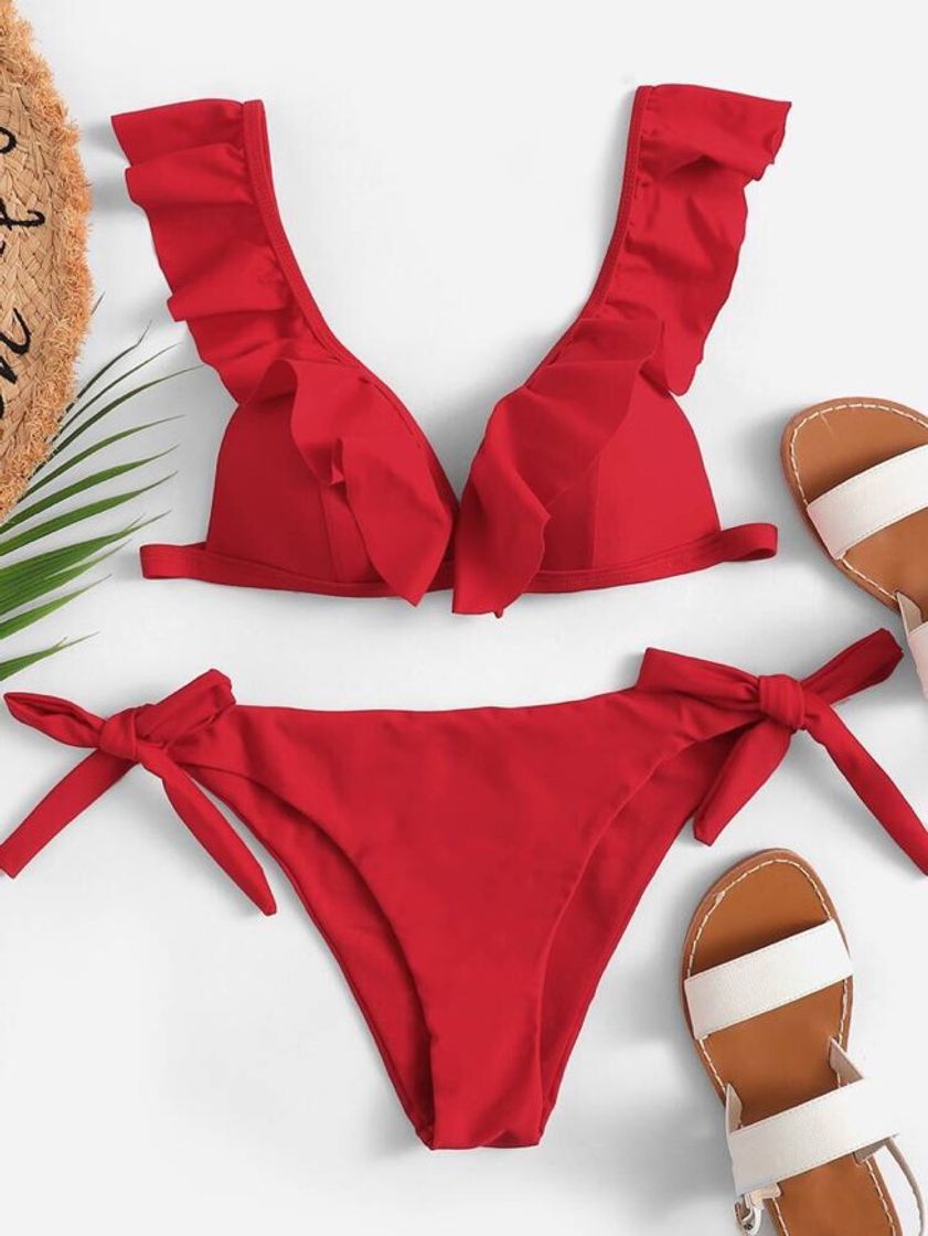 Moda Top mit Raffung und Bikini Set mit Band auf den Seiten