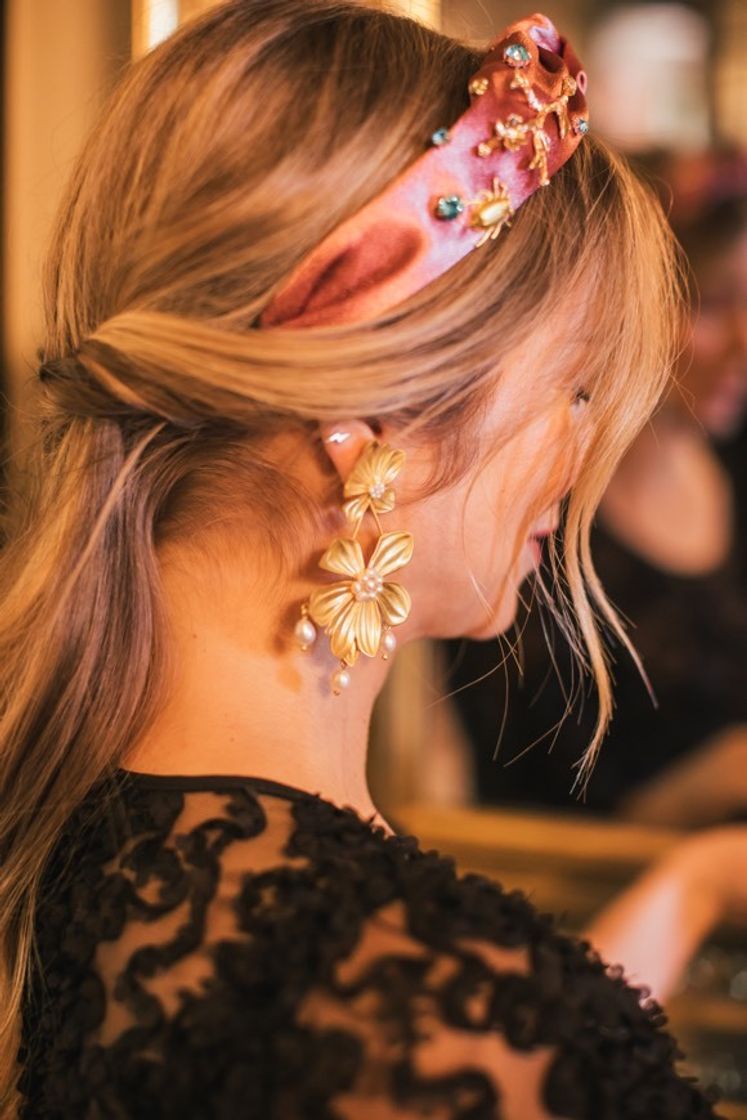 Social Brincos Monjita