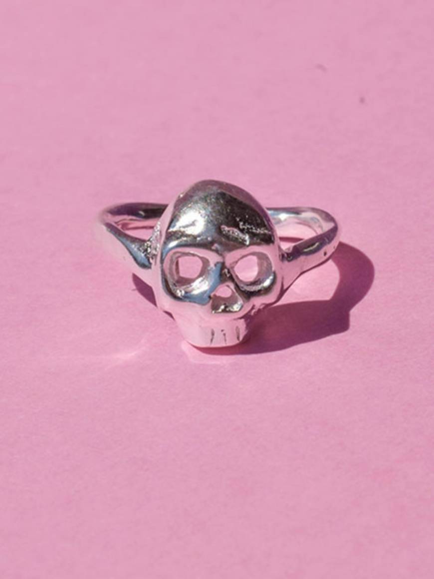 Productos Annoushe skull ring