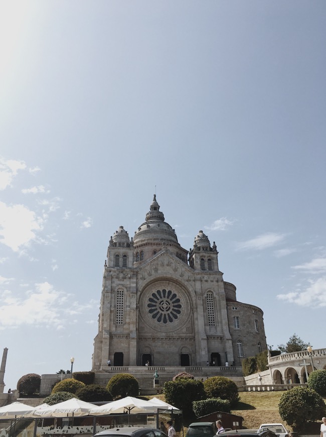 Lugar Santuário do Monte de Santa Luzia