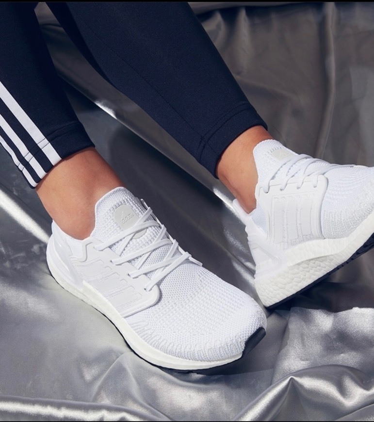 Social adidas Ultra Boost 20