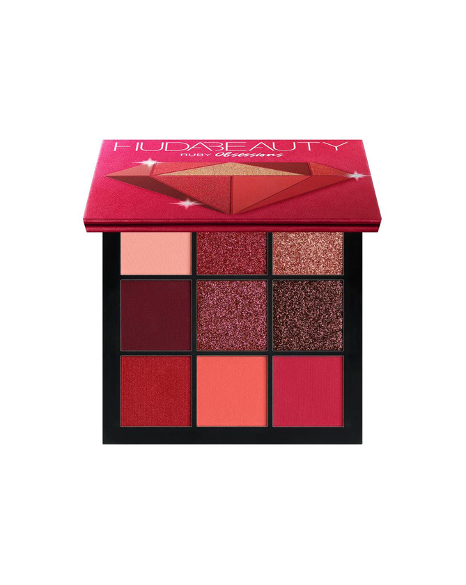 Product Huda Beauty Eyeshadow Pallete