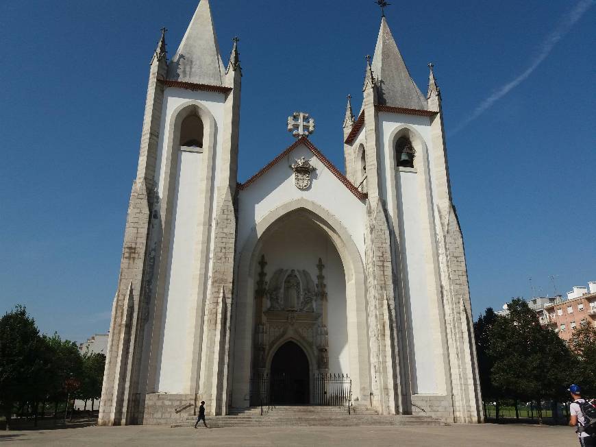 Places Church Santo Condestável