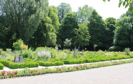 Place Arquebuse Botanical Garden