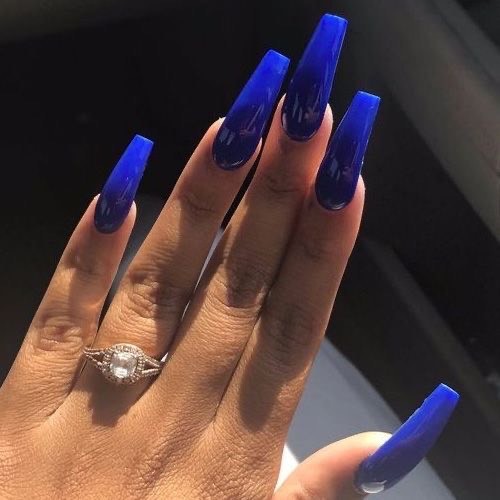 Social nails