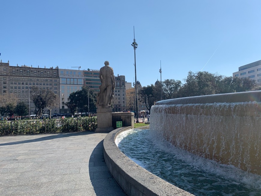 Place Plaça de Catalunya