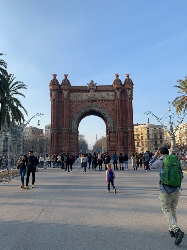 Place Arc de Triomf