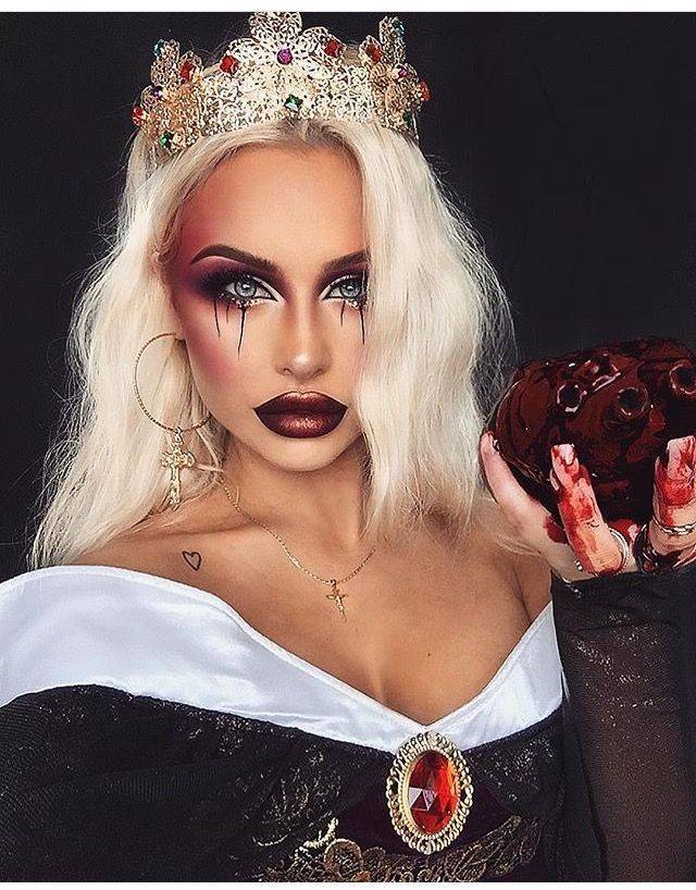 Moda Crying queen makeup