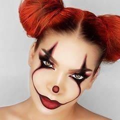 It clown makeup