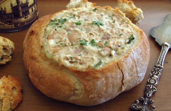 Pão recheado com atum