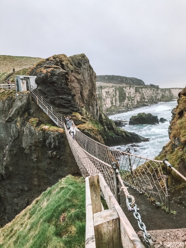 Place Carrick-a-rede rope bridge