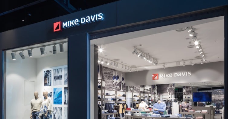 Place Mike Davis