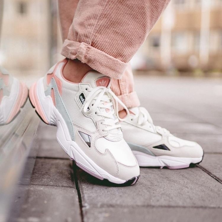 Social Adidas Falcon - White