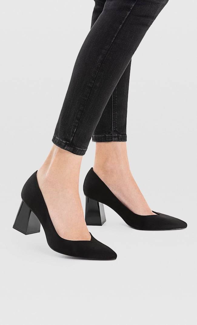 👠
