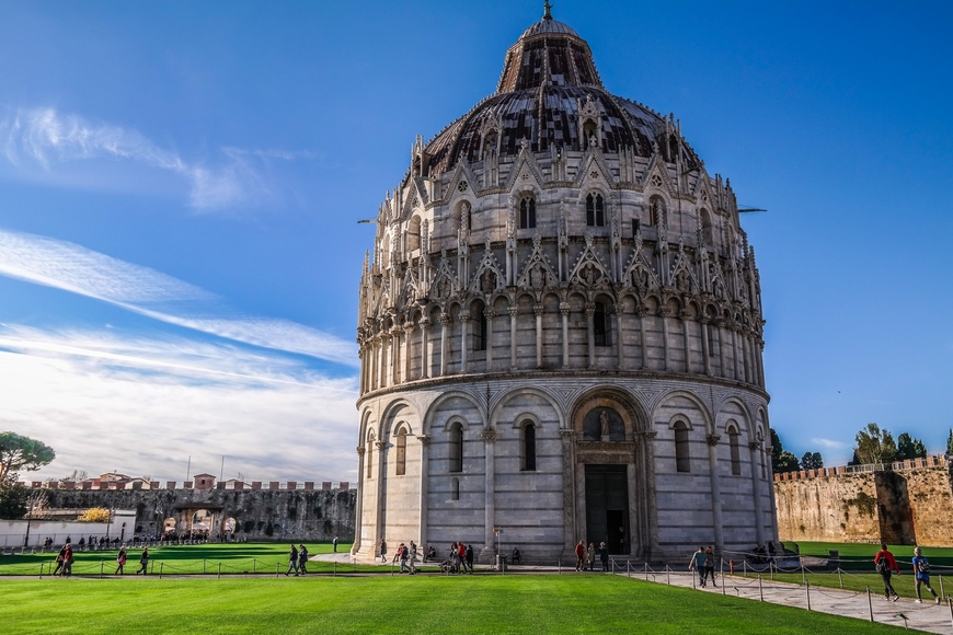 Lugar Battistero di Pisa