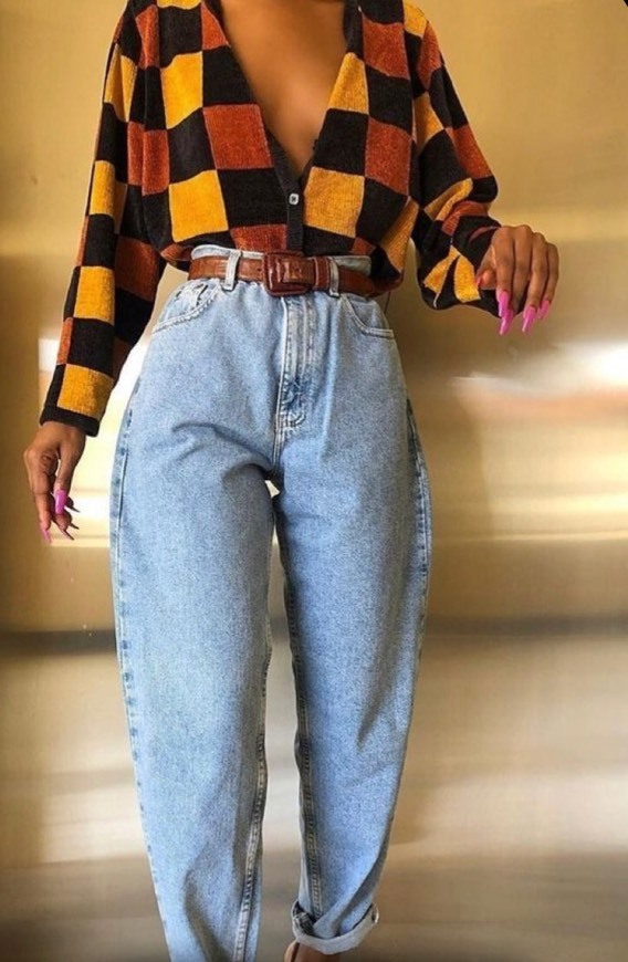 Fashion Mom jeans outfit