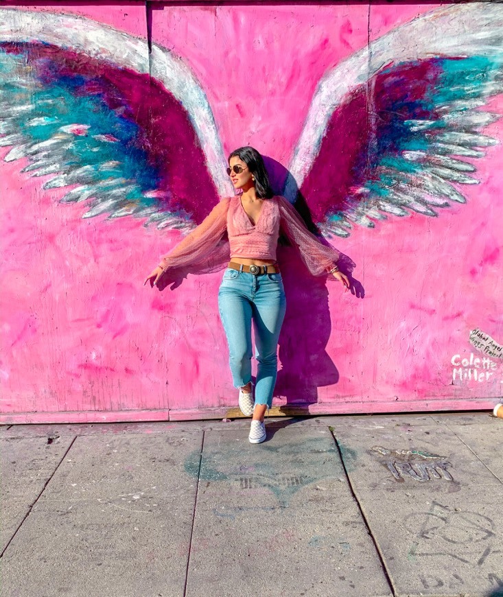 Lugar Angel wings Melrose Avenue