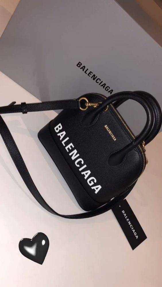Social Balenciaga